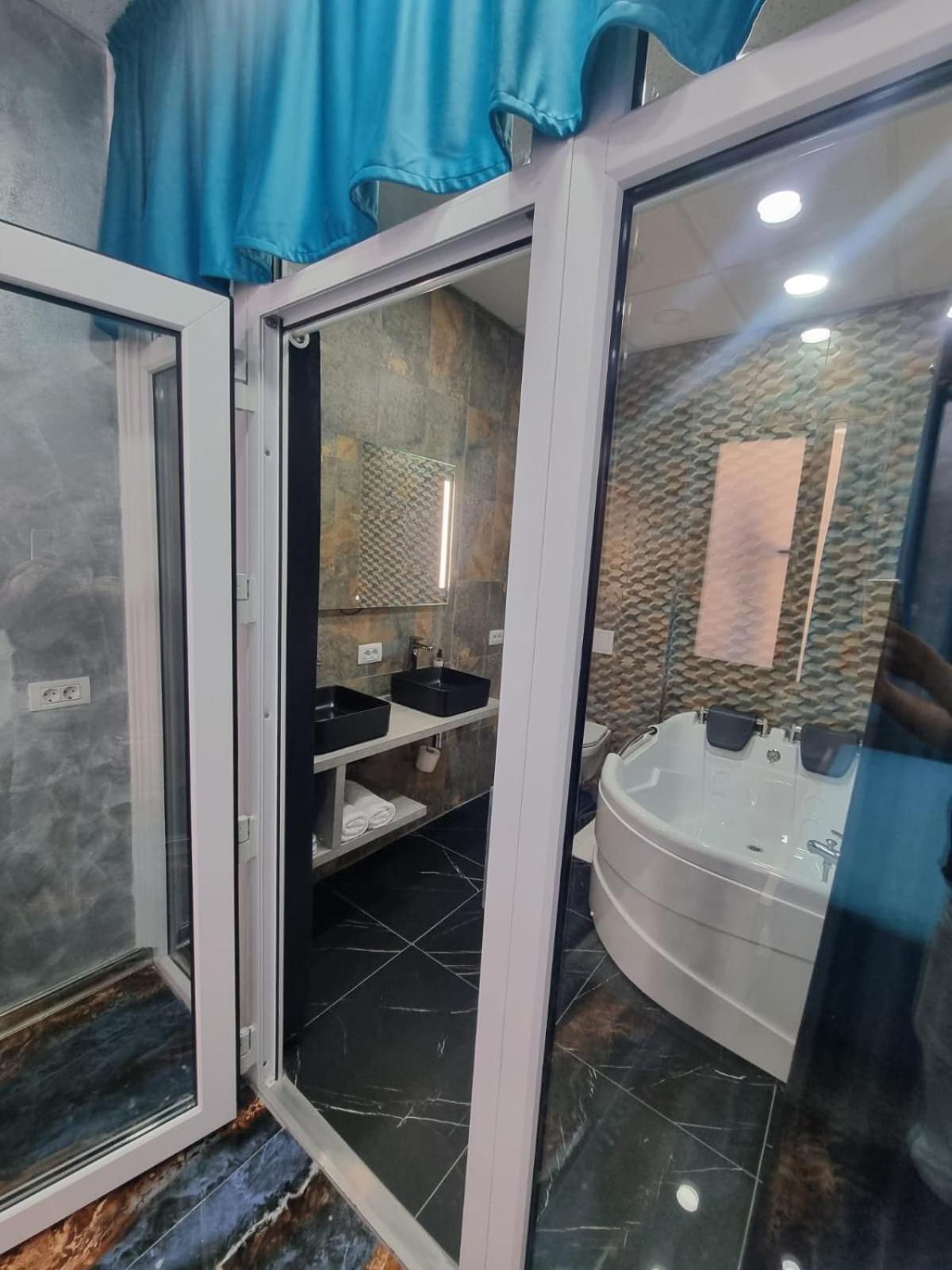 Poet Palace 4* Bucureşti